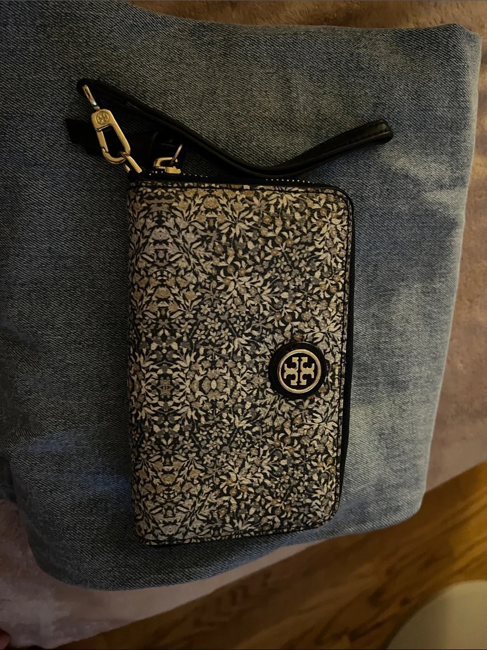 Tory Burch Black and Cream Floral Wristlet Wallet
